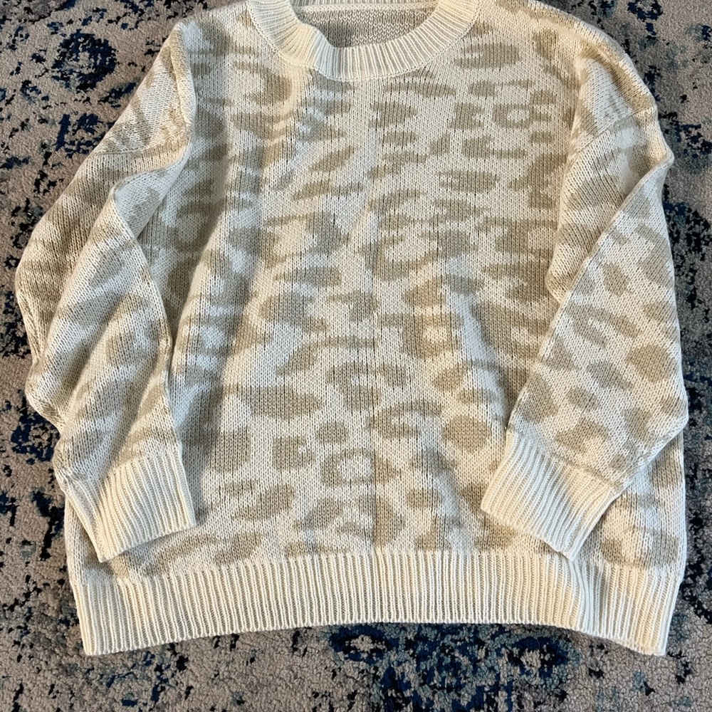 Cream Crew Neck Sweater with Ribbed Trim